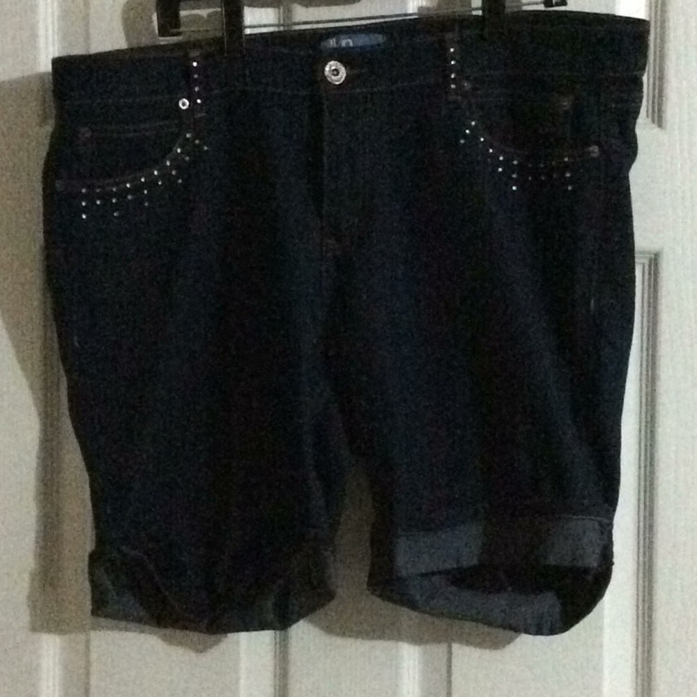 Women’s Shorts NWOT